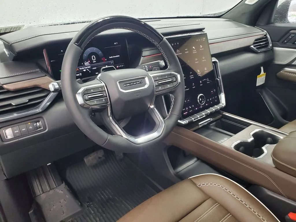 2026 GMC Acadia Denali Ultimate - Photo 12