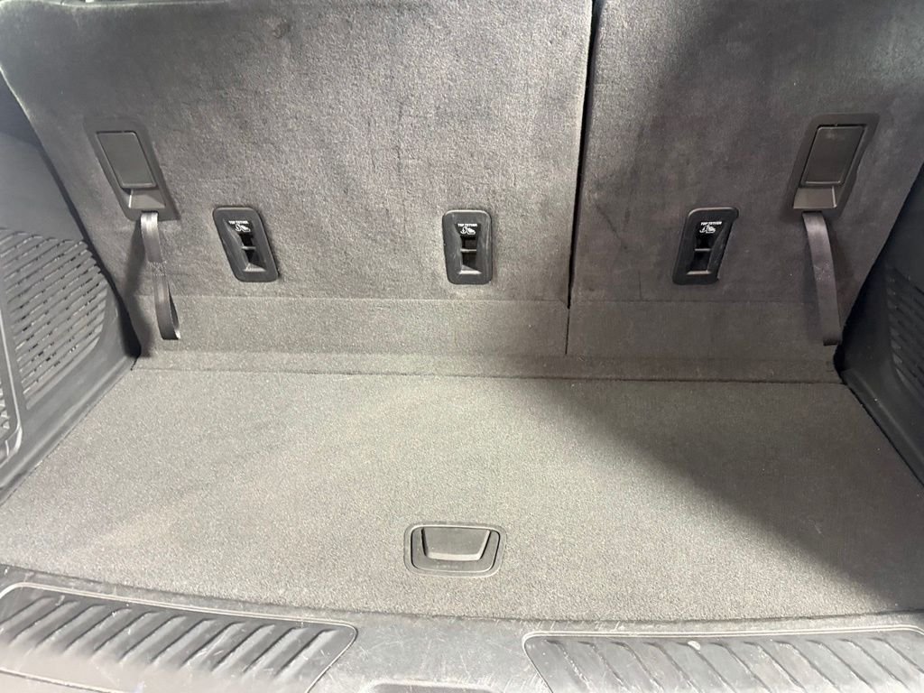 Used 2025 Sterling Gray Metallic Chevrolet LT image 24