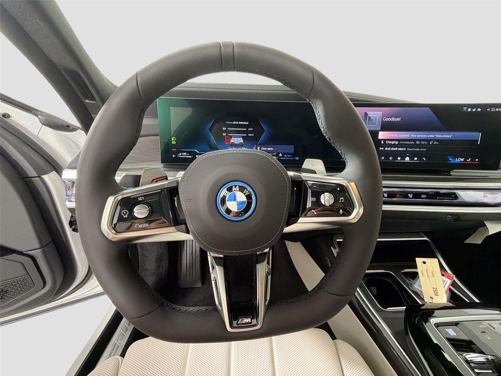 New 2026 Mineral White Metallic BMW 750e xDrive image 11