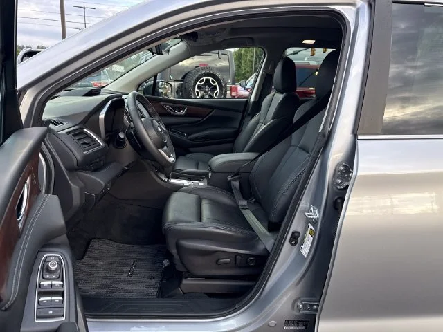 Used 2025 Ice Silver Metallic Subaru Touring image 15