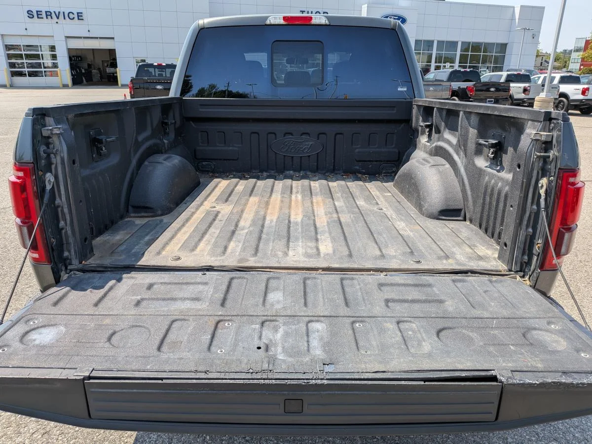 Used 2017 Grey Ford 4WD SuperCrew 145" Lariat image 7