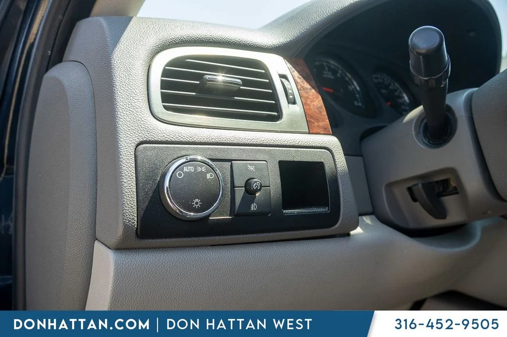 Used 2007 Blue Chevrolet LT image 14