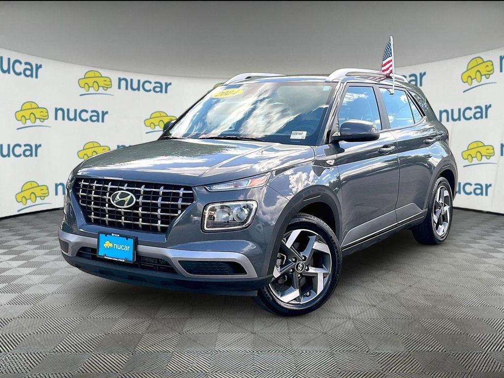 Used 2024 Gray Hyundai SEL image 3