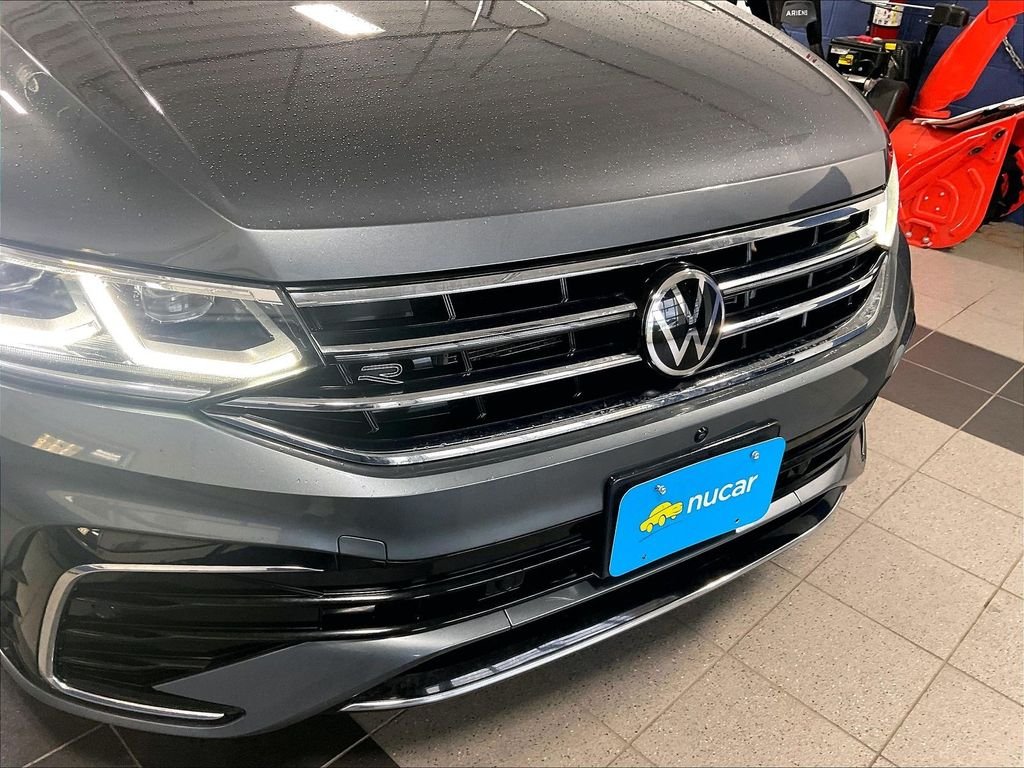 Certified Used 2022 Gray Volkswagen 2.0T SEL R-Line image 32