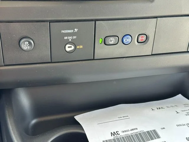 2025 Chevrolet Express Cargo Work Van - Photo 13