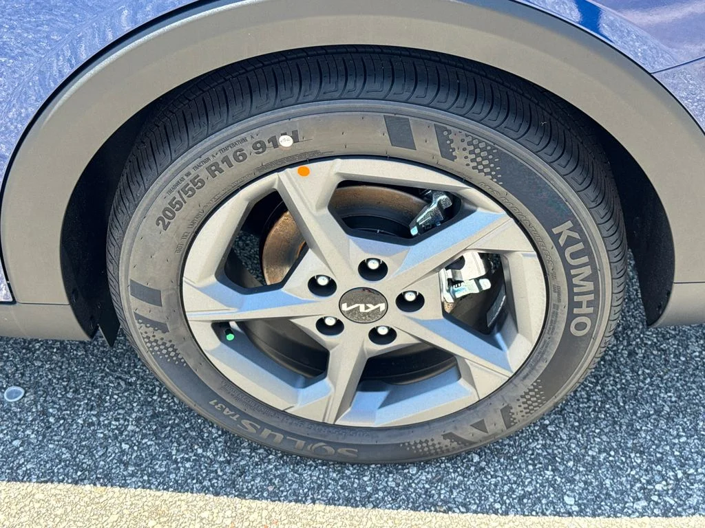 New 2026 Deep Sea Blue Kia LXS image 20