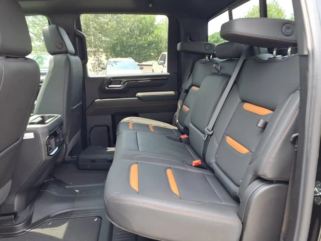 New 2026 Onyx Black GMC AT4 image 18