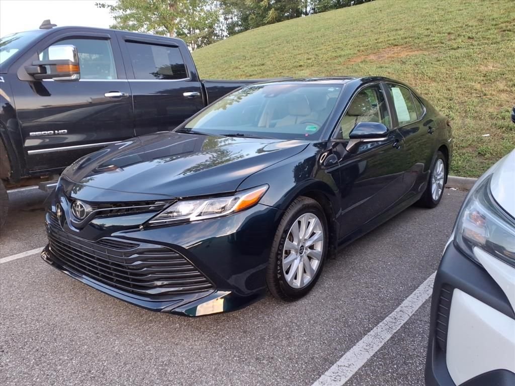 Used 2020 Blue Toyota LE image 4