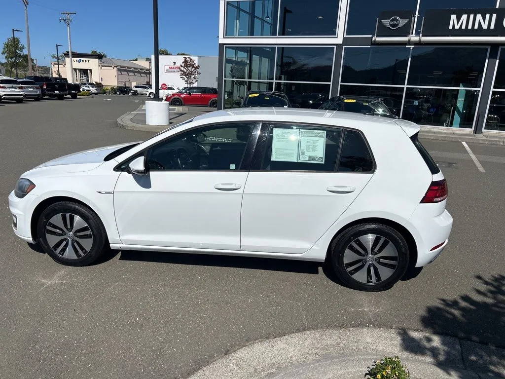 Used 2018 Volkswagen e-Golf e-Golf SE with VIN WVWKR7AU6JW907651 for sale in Corte Madera, CA
