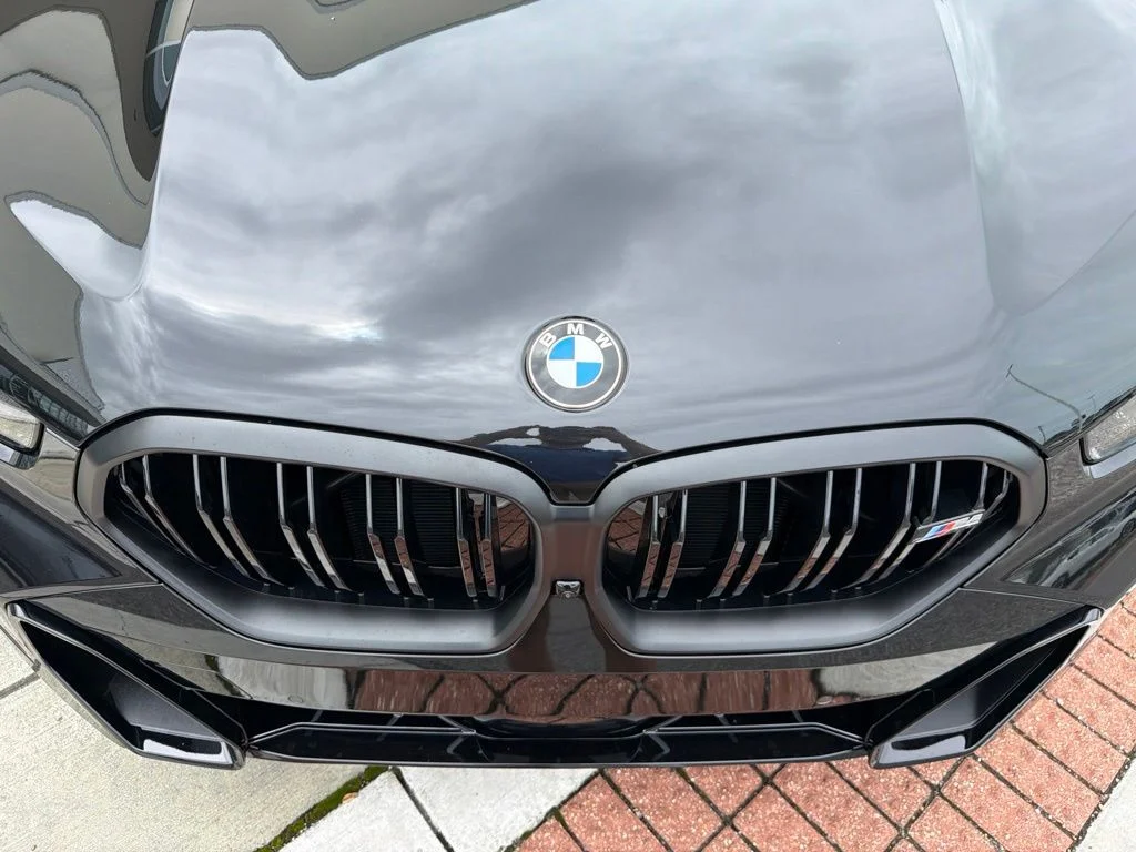 New 2027 Black Sapphire Metallic BMW M60i image 12