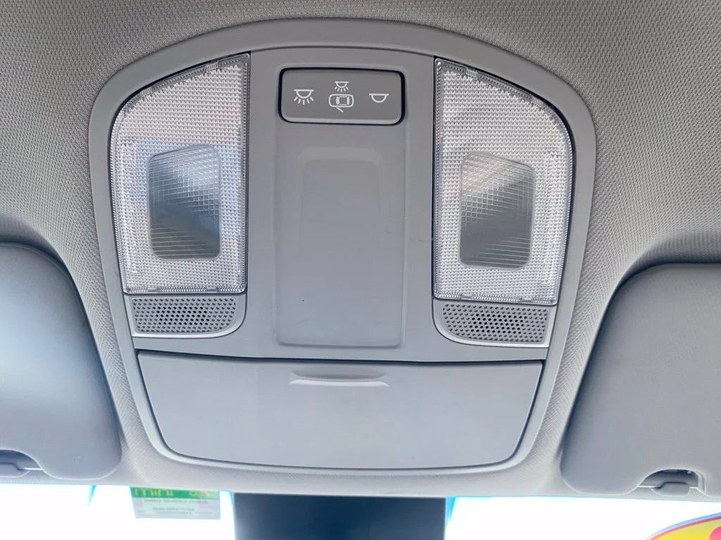 Used 2019 Black Hyundai Value image 23