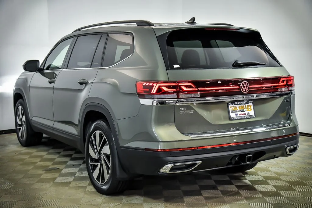 New 2026 Green Volkswagen 2.0T SE w/Technology image 4