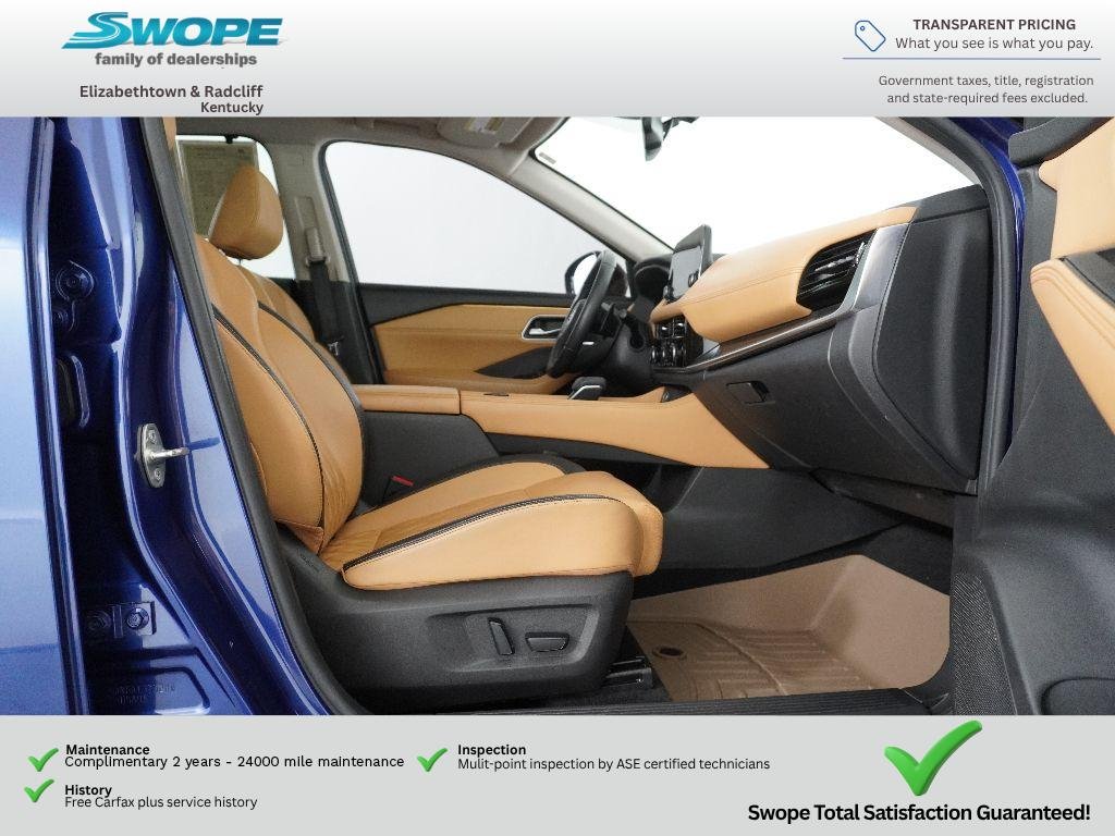 Used 2021 Caspian Blue Metallic/Super Black Nissan Platinum image 15