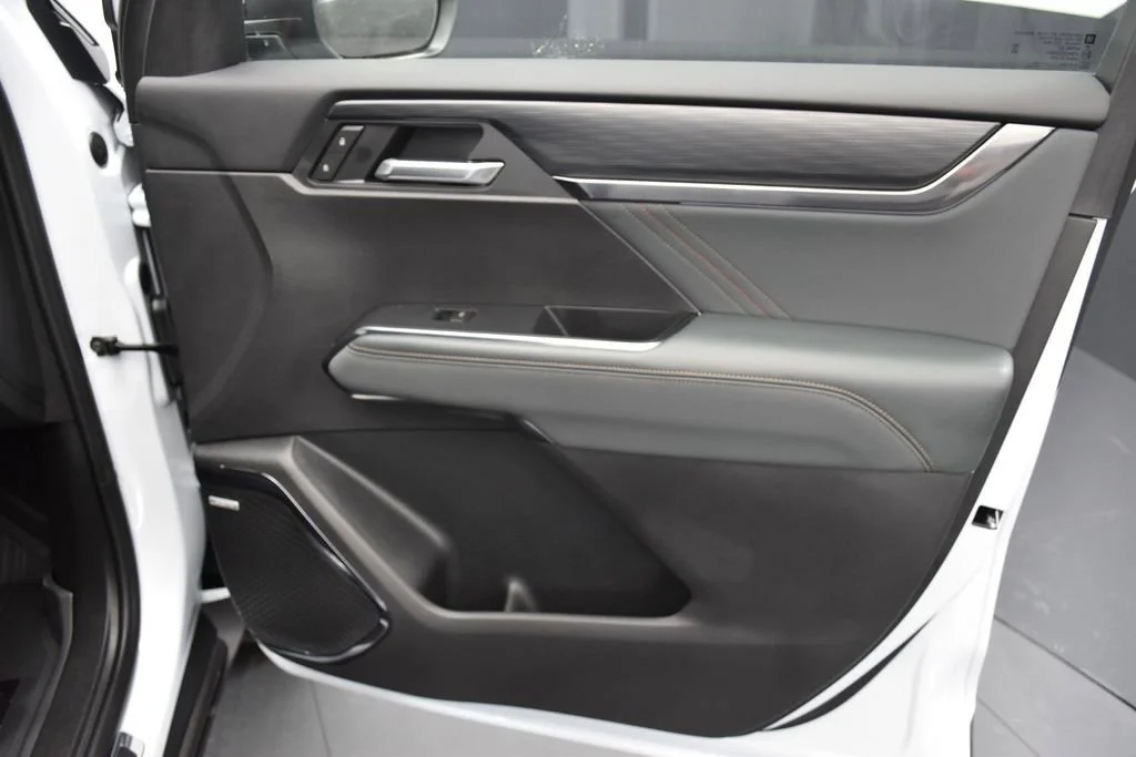 2026 GMC Acadia AT4 - Photo 39