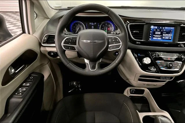 Used 2023 Bright White Clearcoat Chrysler LX image 6