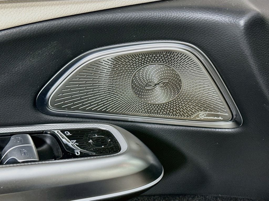 New 2027 Nautical Blue Metallic Mercedes-Benz E 450 image 18