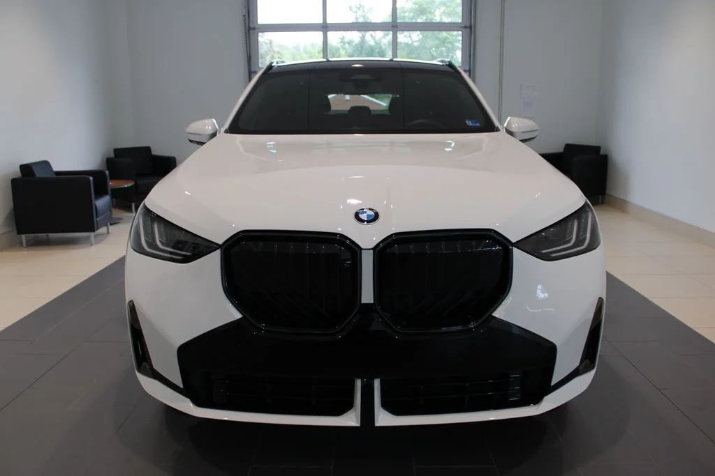 New 2026 Alpine White BMW 30 xDrive image 12