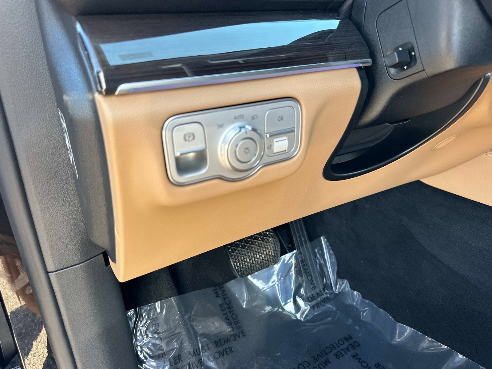 New 2026 Black Mercedes-Benz 350 4MATIC® SUV image 20