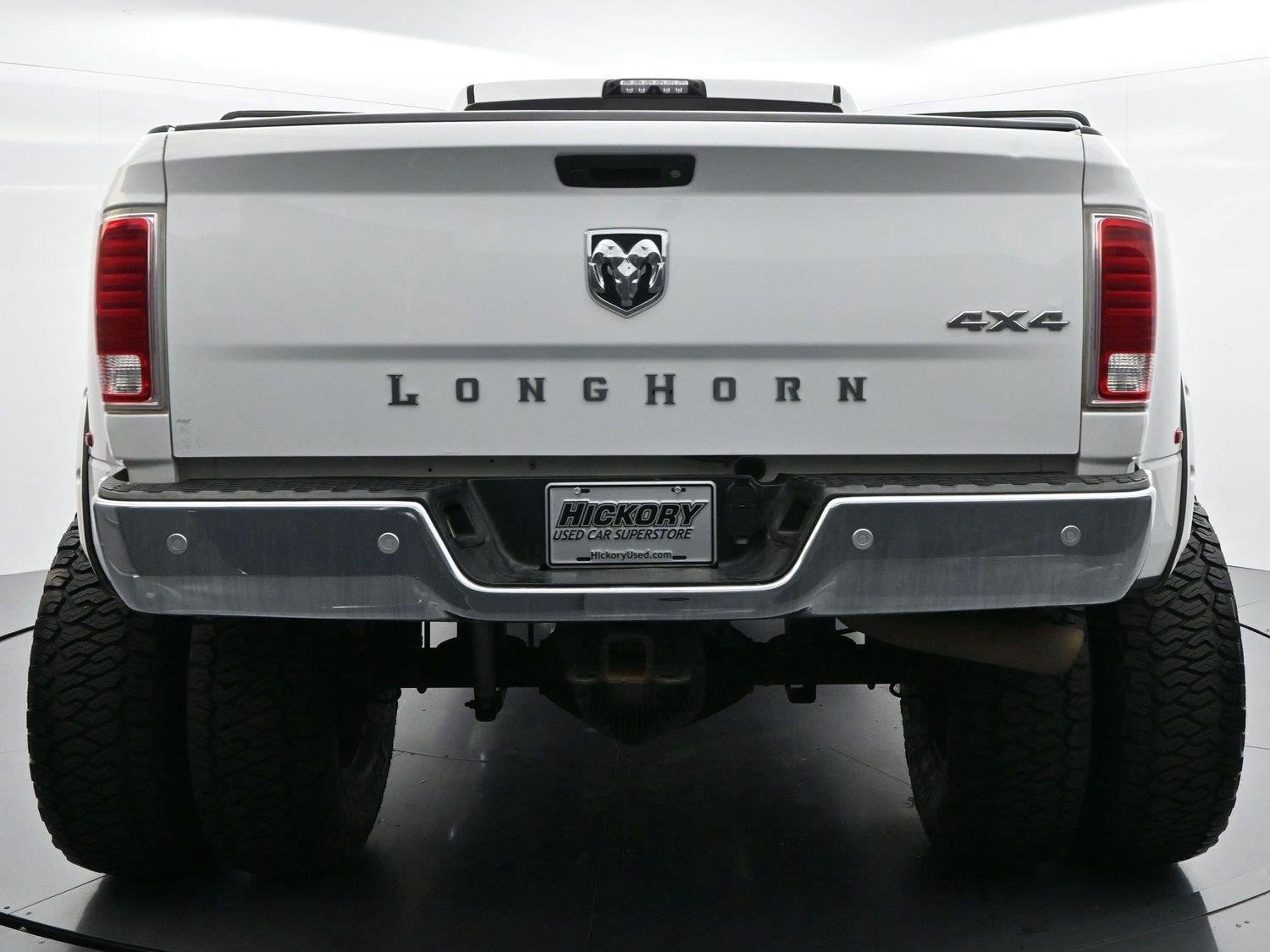 Used 2018 Bright White Clearcoat Ram Laramie Longhorn image 42