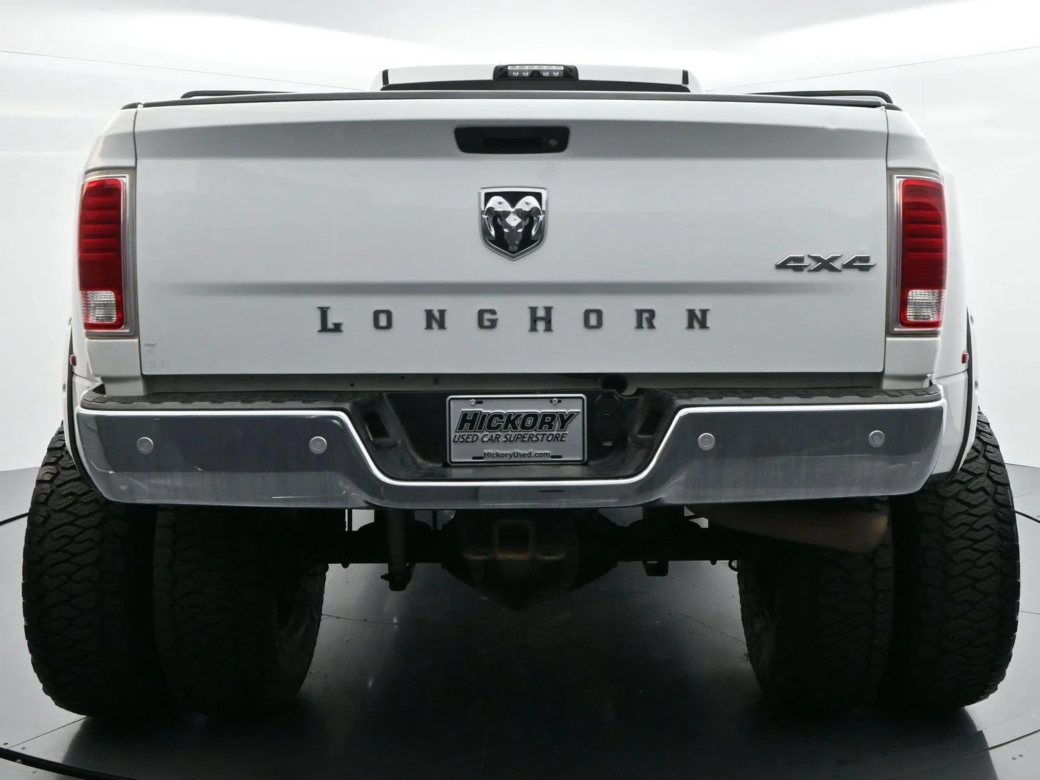 Used 2018 Bright White Clearcoat Ram Laramie Longhorn image 42