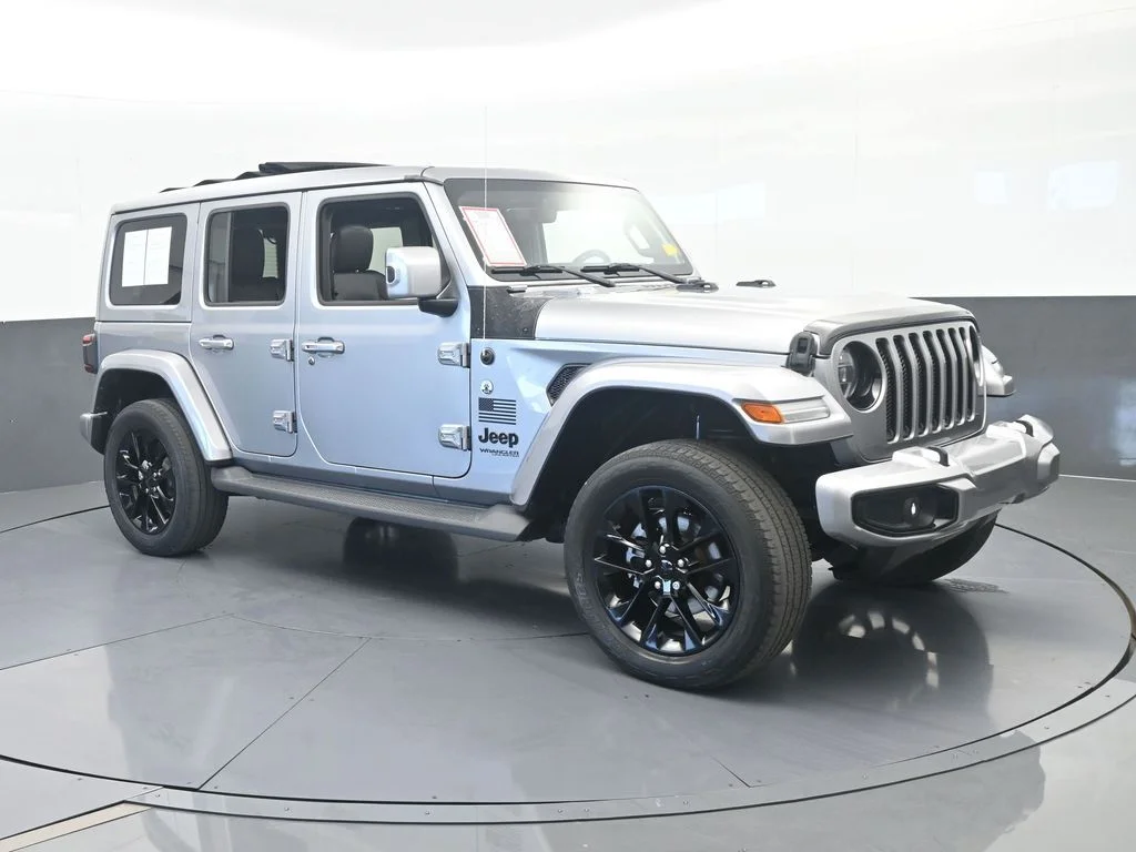 Used 2021 Billet Silver Metallic Clearcoat Jeep Unlimited Sahara High Altitude image 8