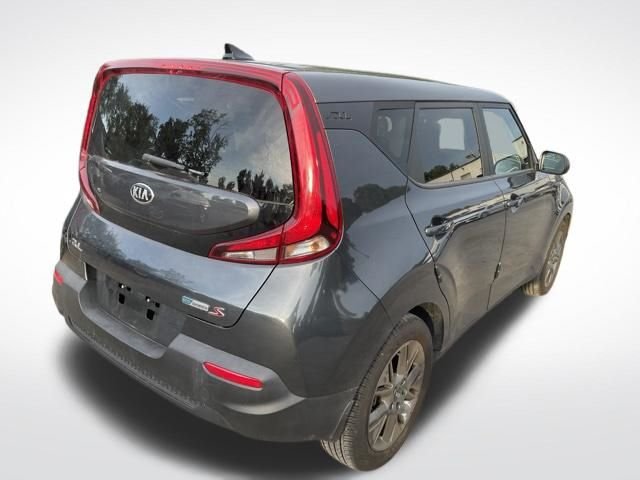 Used 2021 Gray Kia S image 9
