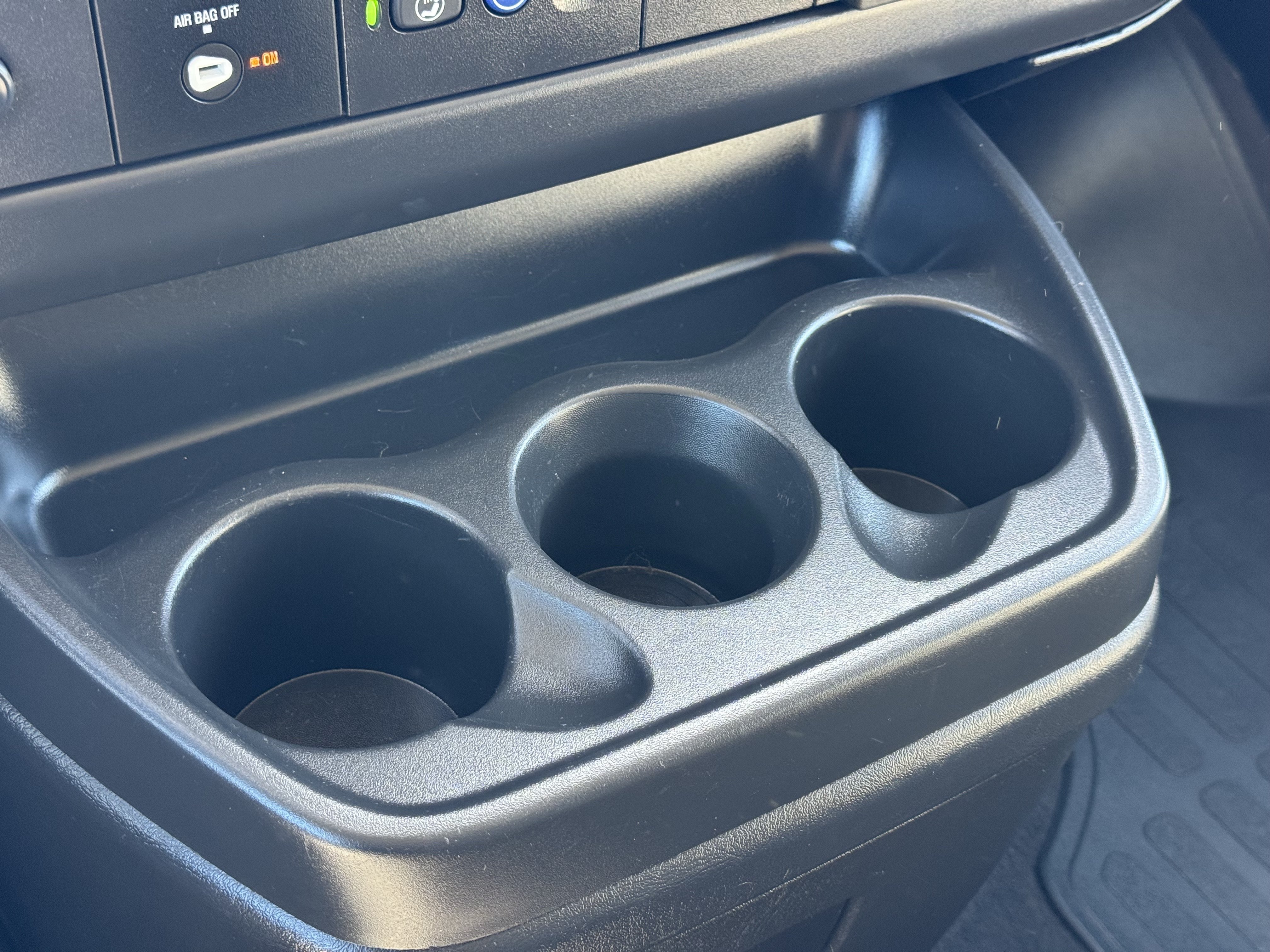 2025 Chevrolet Express Passenger LT - Photo 26