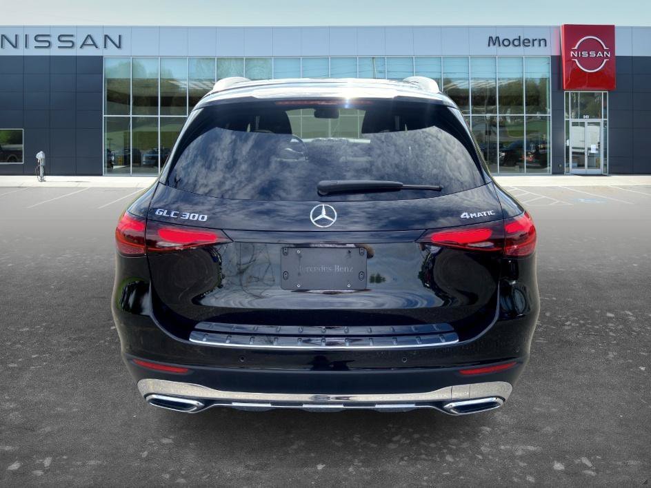 Used 2023 Black Mercedes-Benz GLC 300 image 6