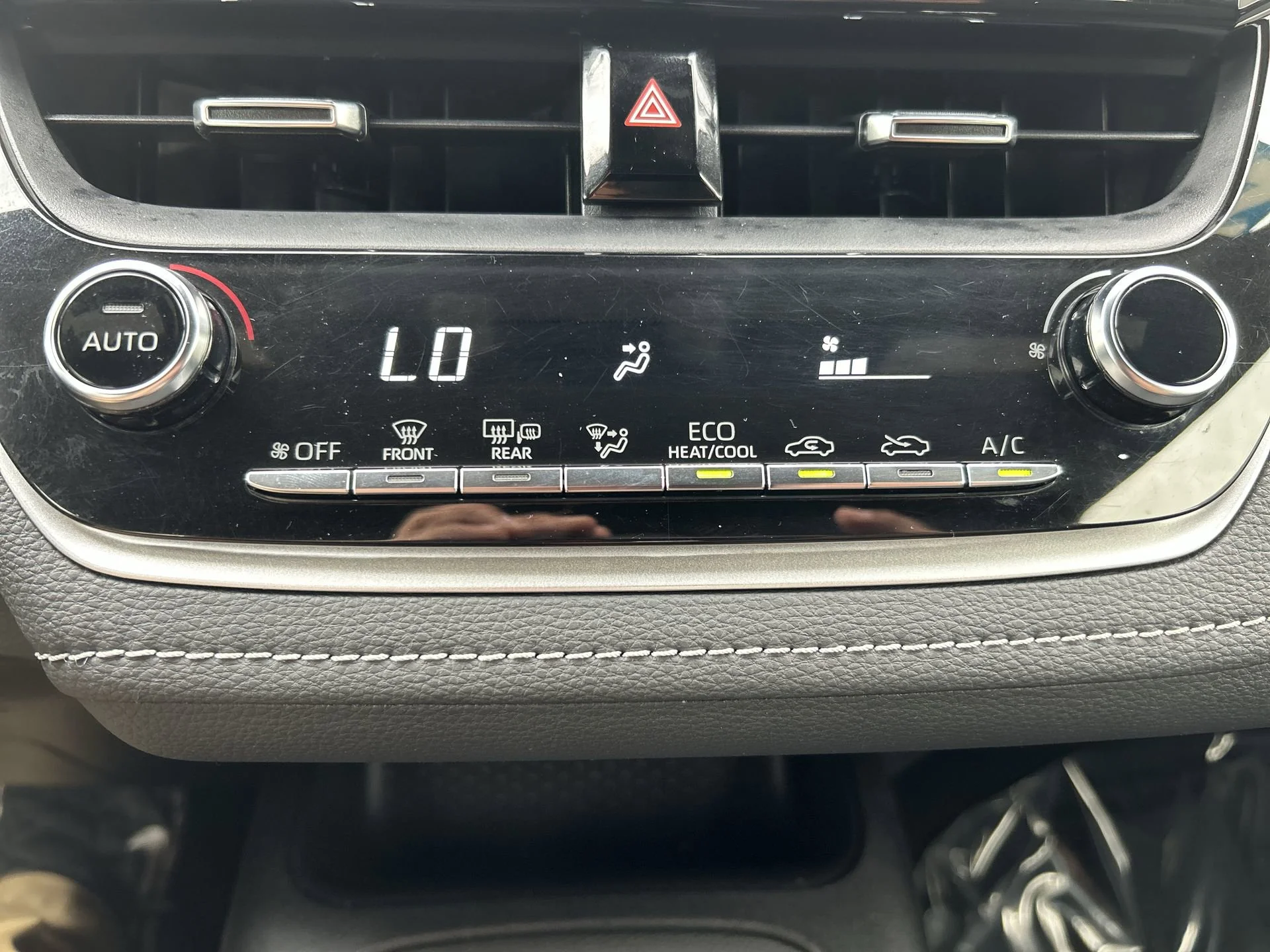 Used 2022 Magnetic Gray Metallic Toyota SE image 16