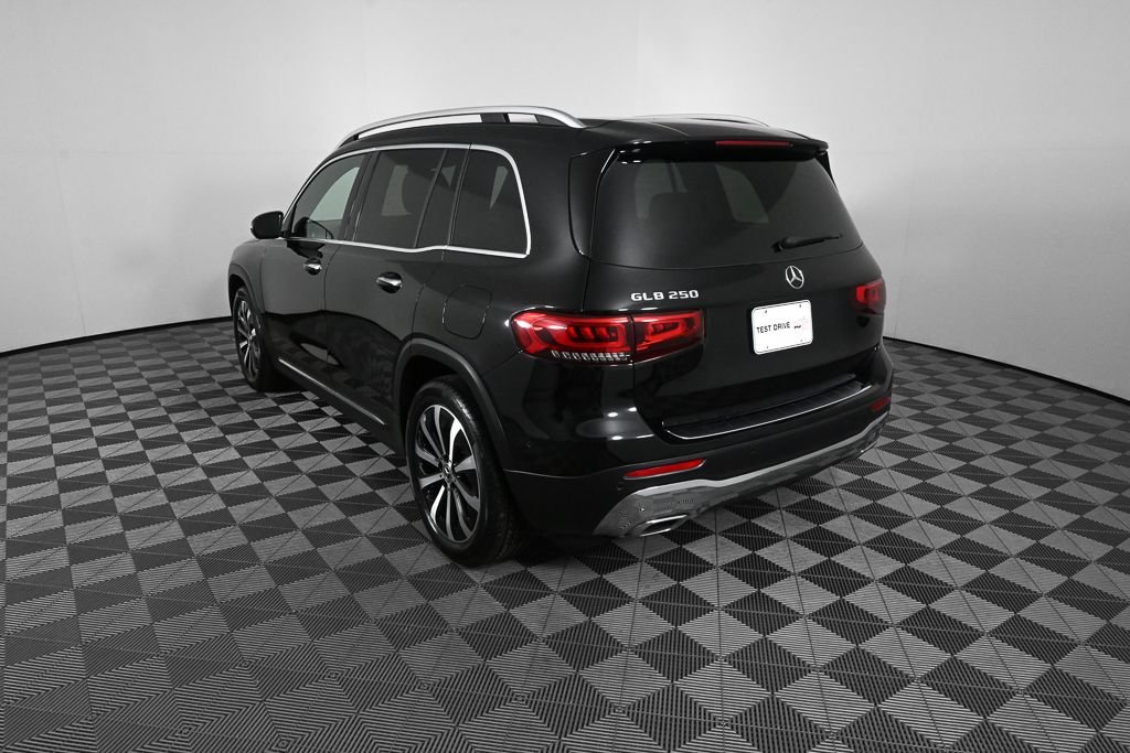 Certified Used 2022 Black Mercedes-Benz GLB 250 image 4