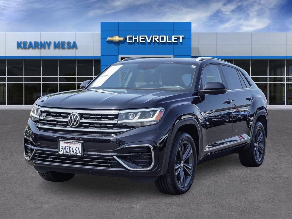 Used 2020 Black Volkswagen 3.6L V6 SE w/Technology R-Line image 3