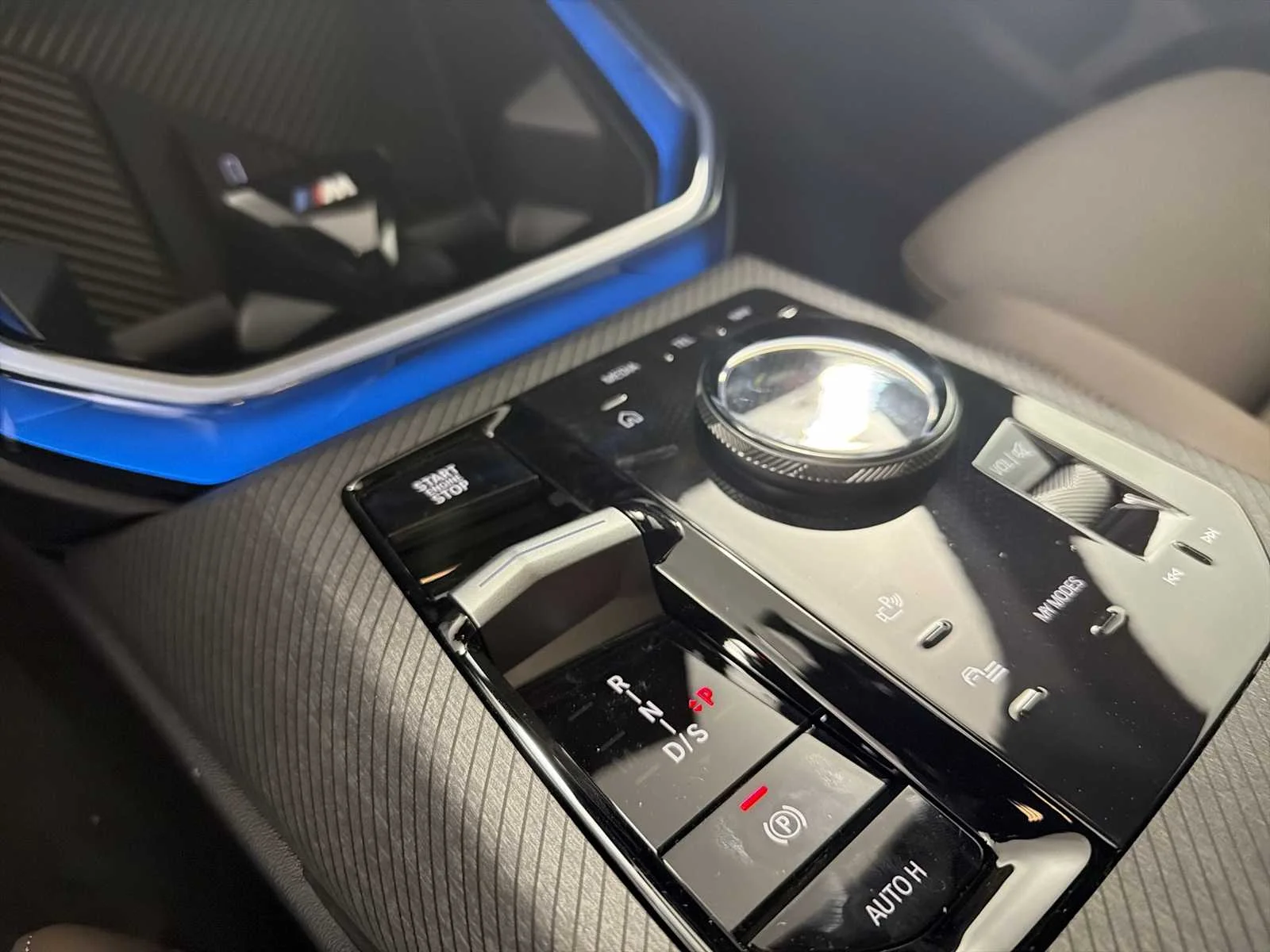 New 2026 Dune Grey Metallic BMW 30 xDrive image 16