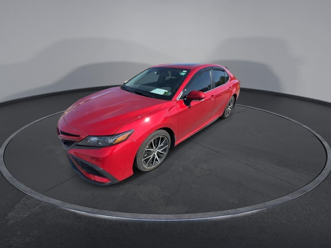 Used 2022 Supersonic Red Toyota SE image 4
