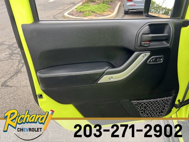 Used 2016 Green Jeep Rubicon Hard Rock image 20