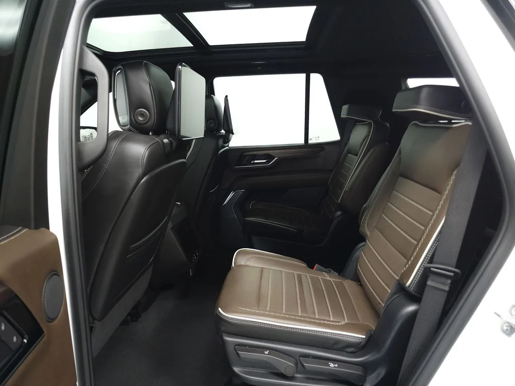 Used 2025 White Frost GMC Denali Ultimate image 24