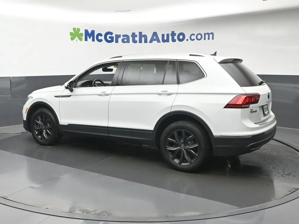 Used 2024 White Volkswagen 2.0T SE image 24