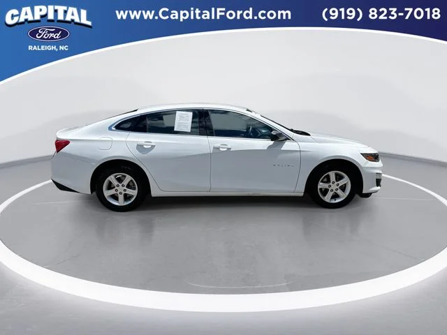 Used 2023 White Chevrolet LS image 9