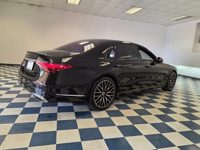 Used 2021 Black Mercedes-Benz S 580 image 8