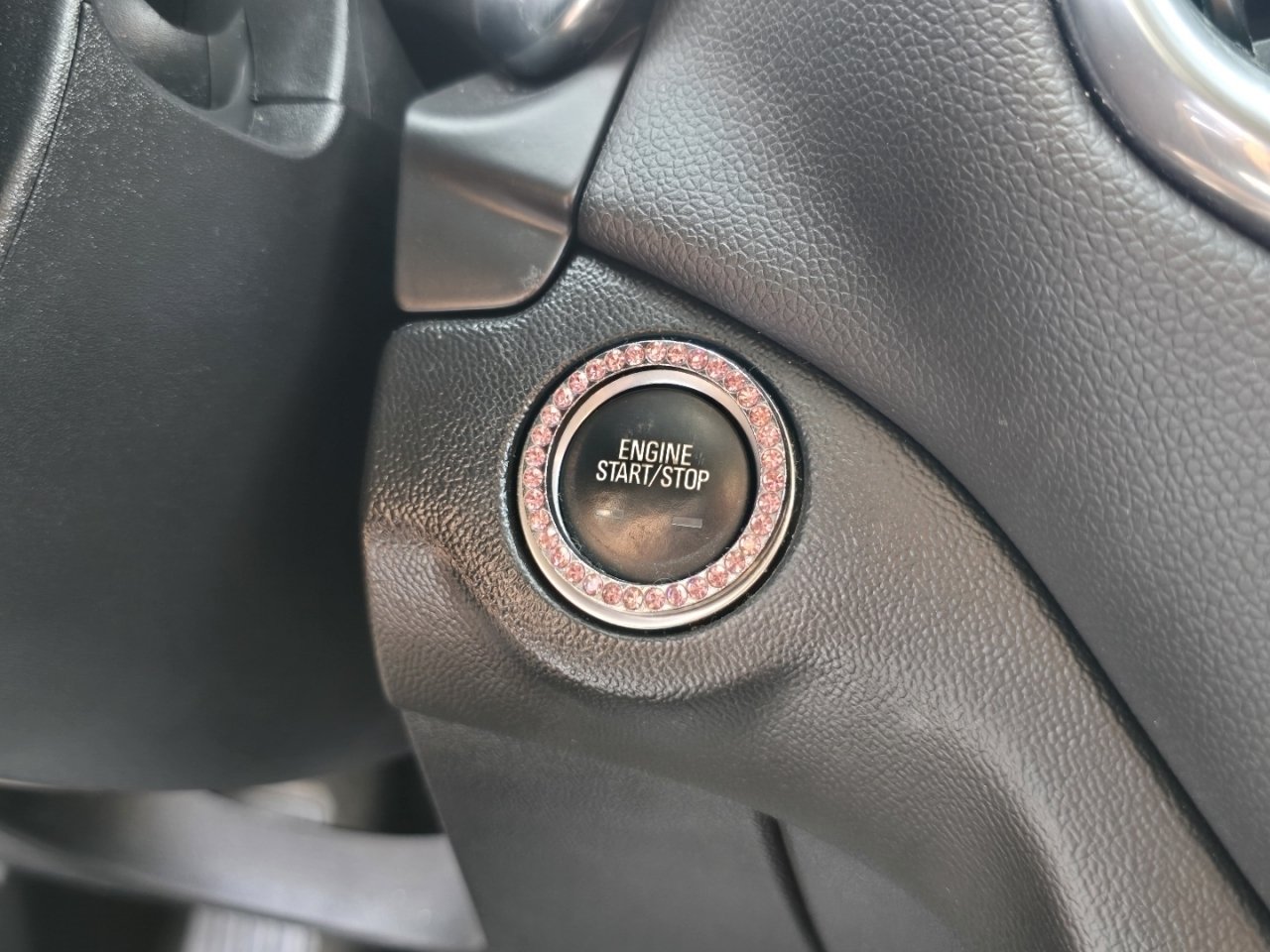 Used 2019 Gray Chevrolet LT image 20