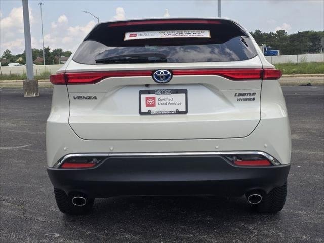 Certified Used 2021 BLIZZARD PEARL Toyota  image 17