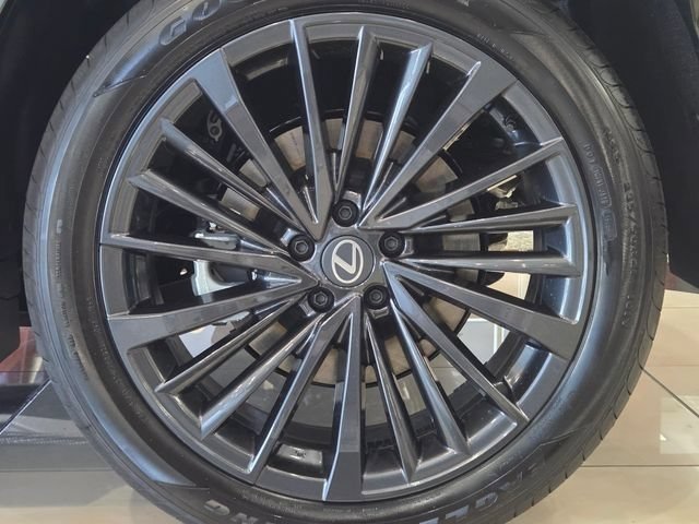 New 2026 Nori Green Pearl Lexus PREMIUM image 25