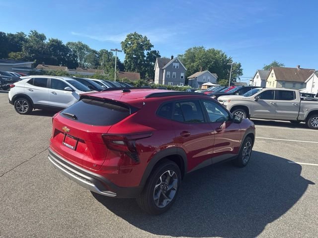 2026 Chevrolet Trax LT - Photo 5