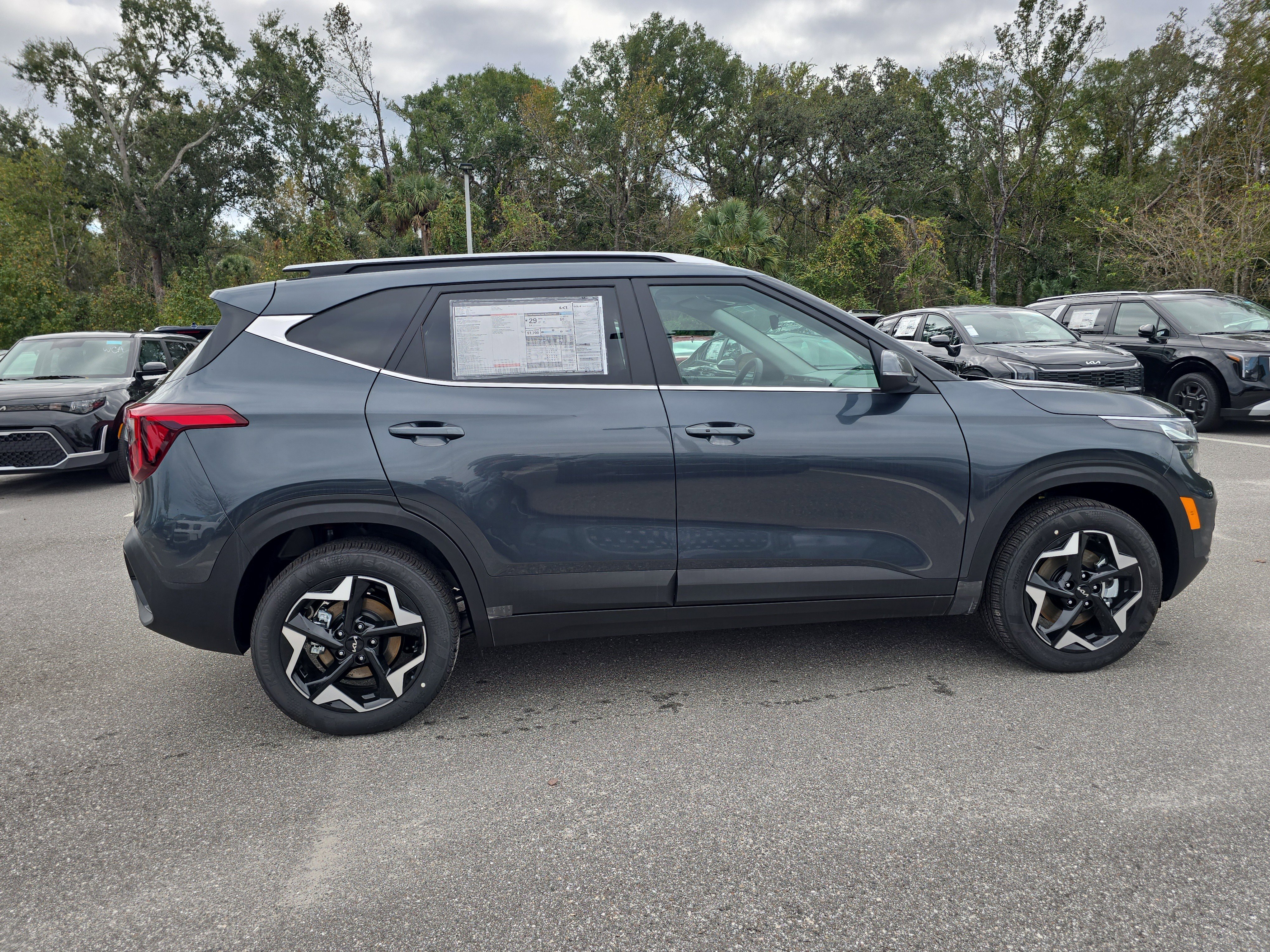 New 2026 Gravity Gray Kia EX image 9