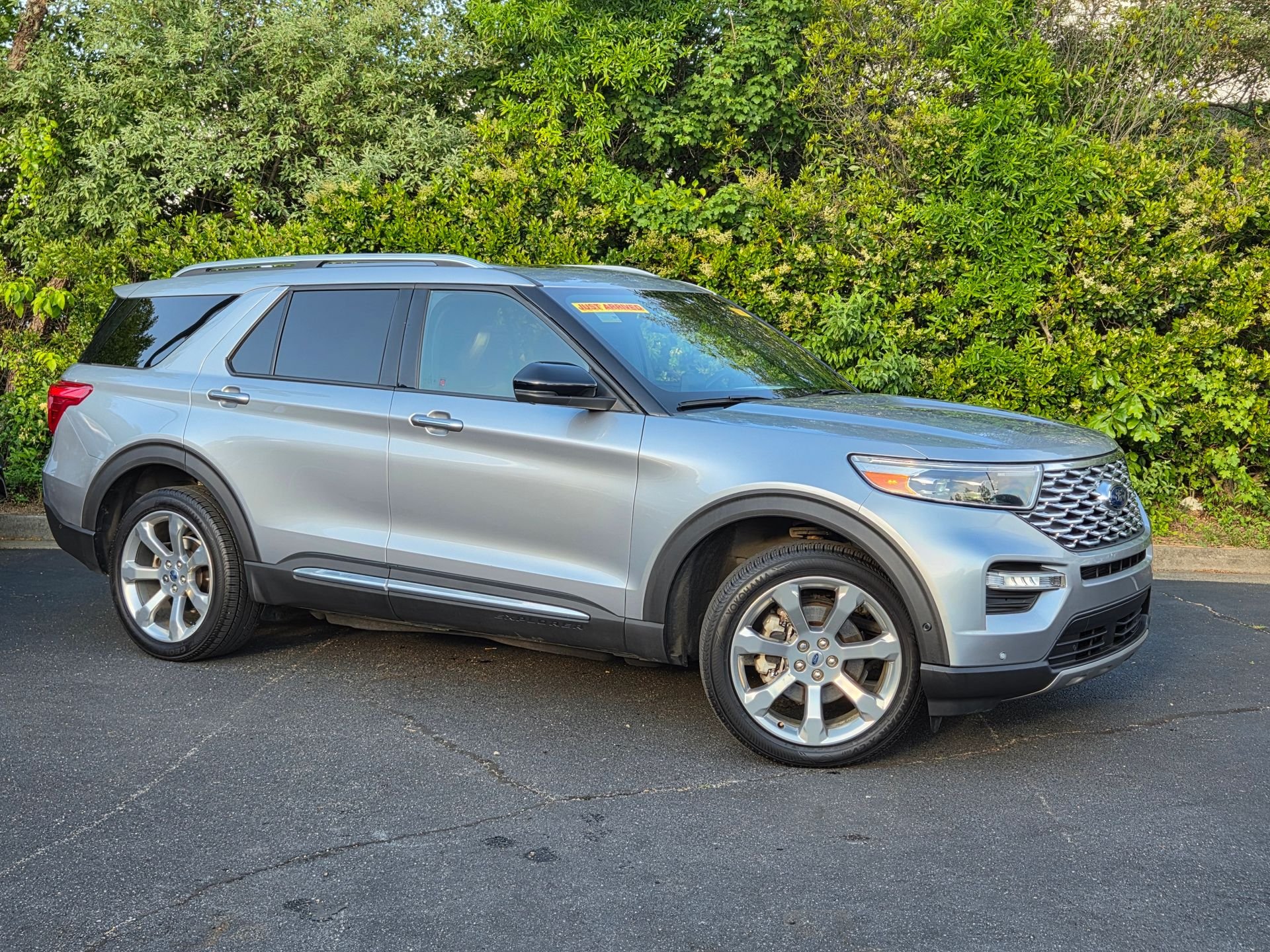2020 Ford Explorer Platinum 4WD's photo
