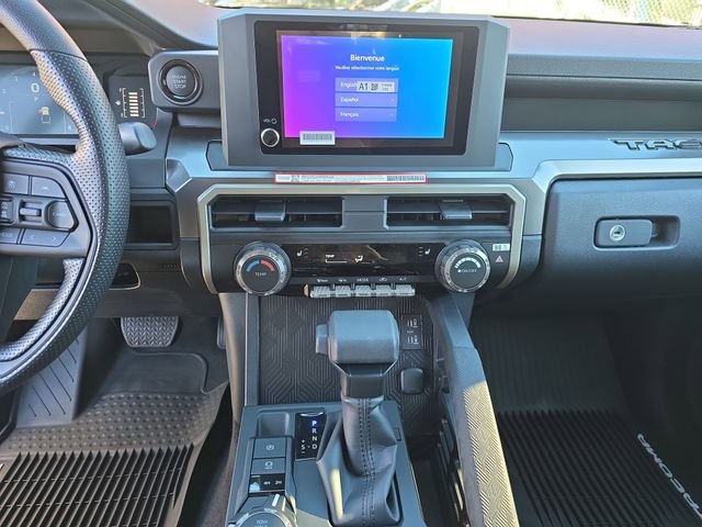 2025 Toyota Tacoma SR5 - Photo 19
