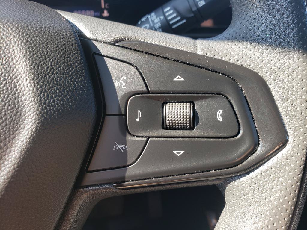 Used 2024 Summit White Chevrolet LS image 14