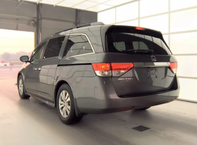 Used 2016 Gray Honda EX-L image 3
