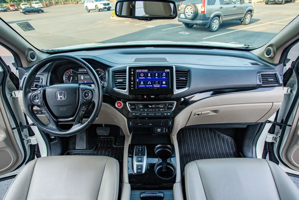 Certified Used 2017 White Diamond Pearl Honda AWD Touring image 24
