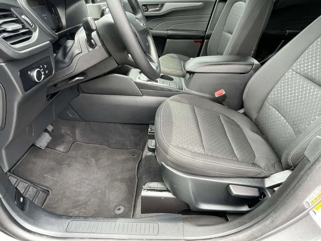 Used 2026 CARBONIZED GRAY METALLIC Ford Active image 13