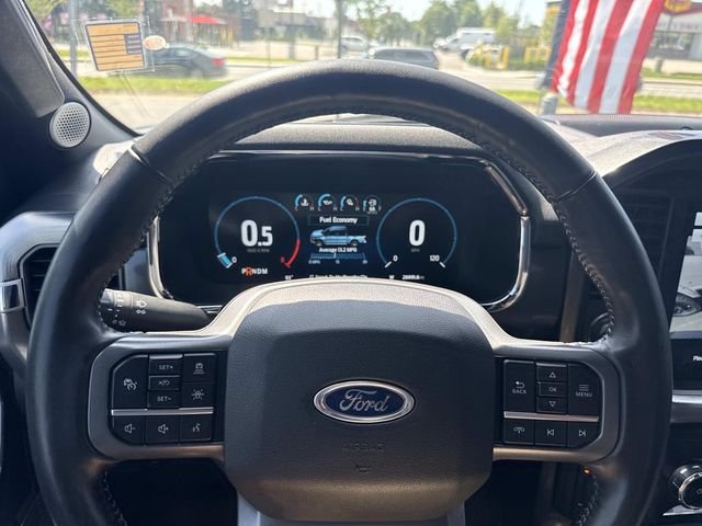 Used 2022 Agate Black Metallic Ford Lariat image 32
